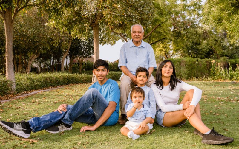 family photoshoot Dubai